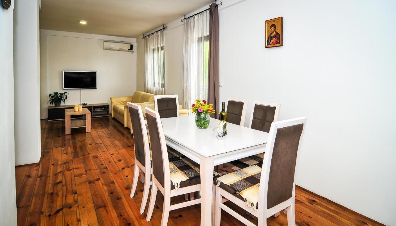 Milosavljevic Apartments ติวัต ภายนอก รูปภาพ