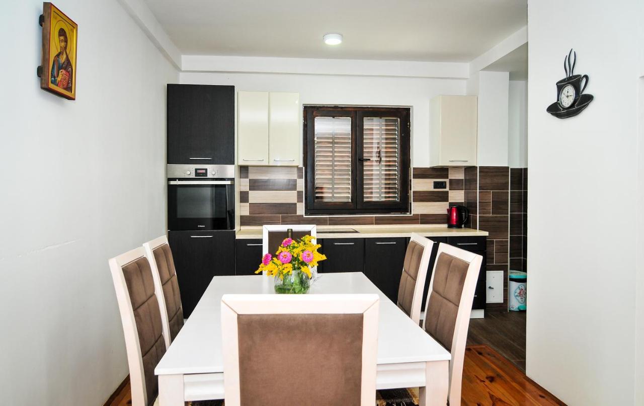 Milosavljevic Apartments ติวัต ภายนอก รูปภาพ