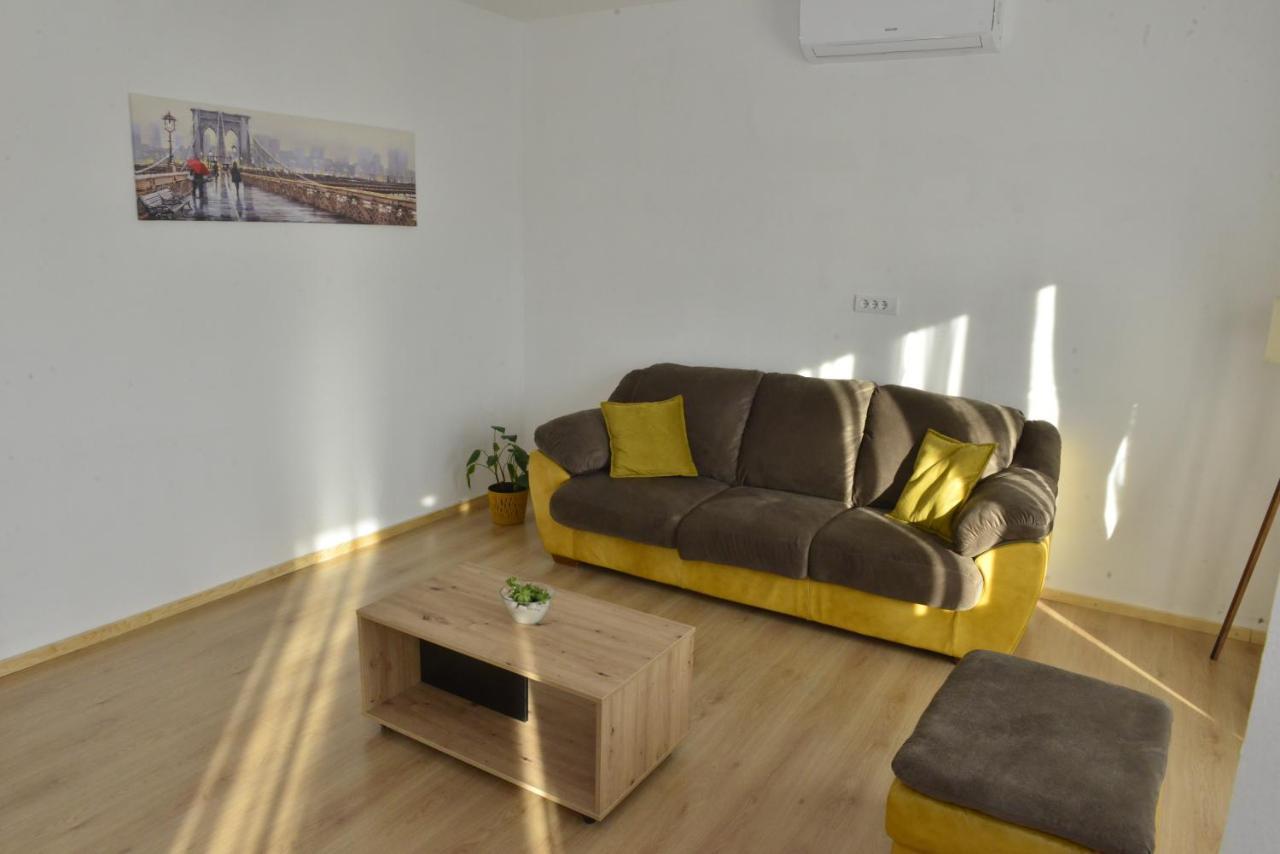 Milosavljevic Apartments ติวัต ภายนอก รูปภาพ