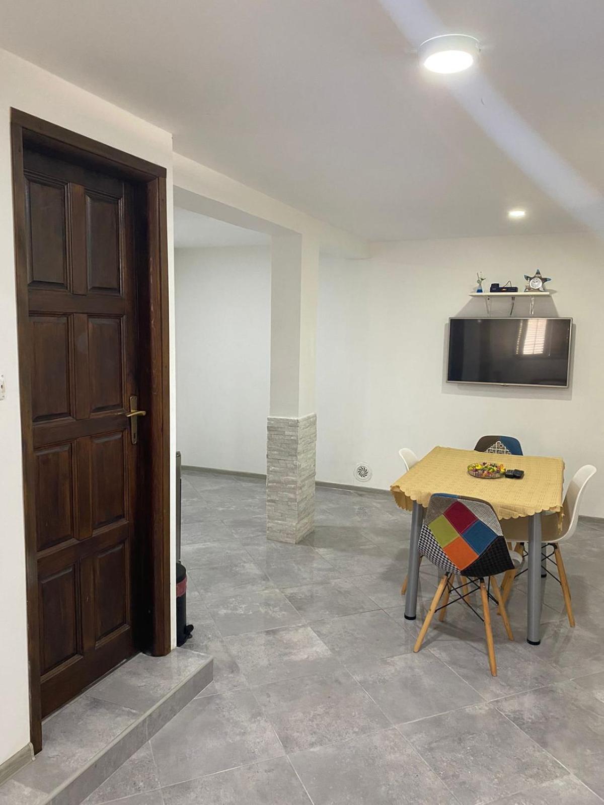 Milosavljevic Apartments ติวัต ภายนอก รูปภาพ