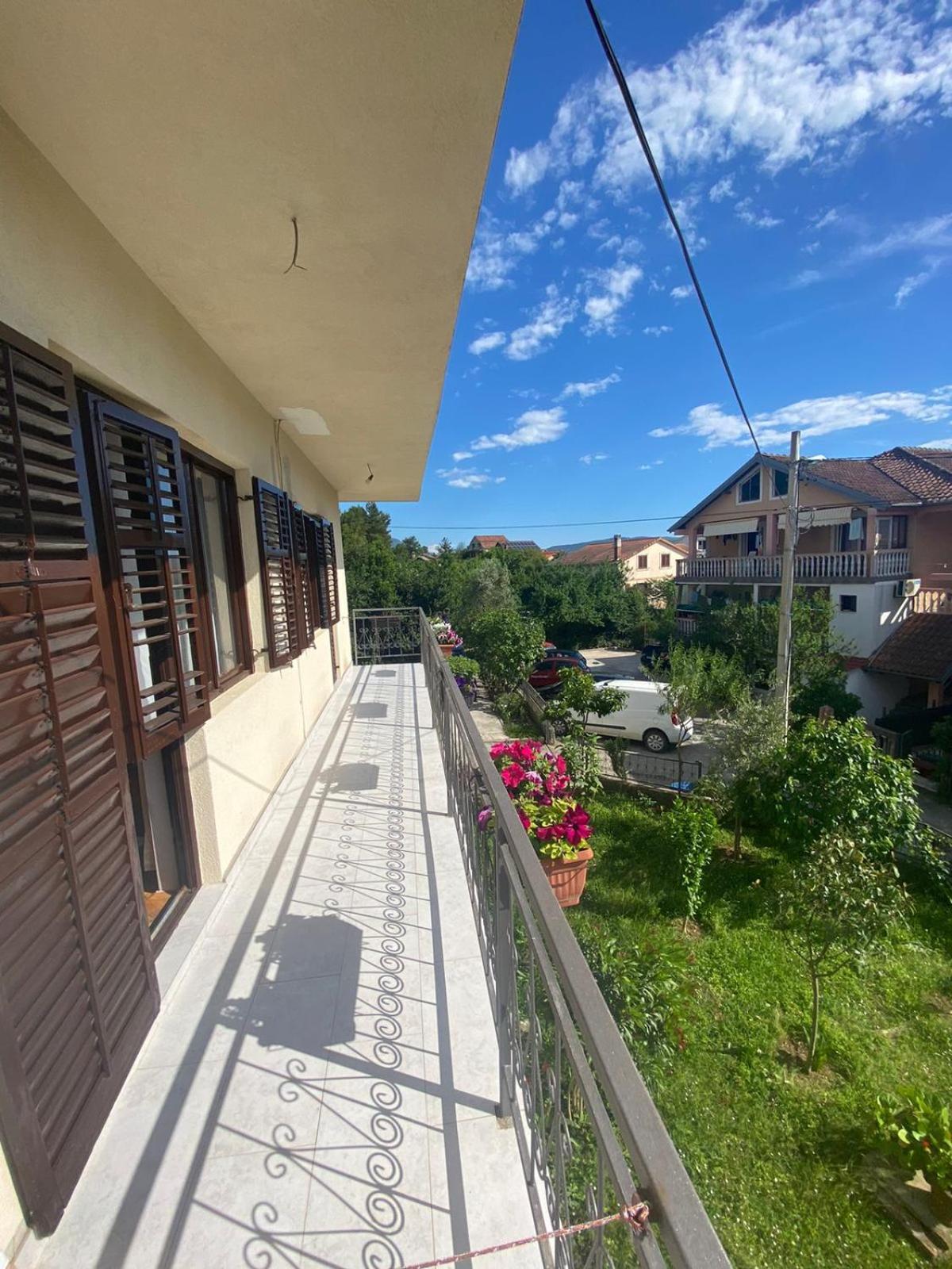 Milosavljevic Apartments ติวัต ภายนอก รูปภาพ